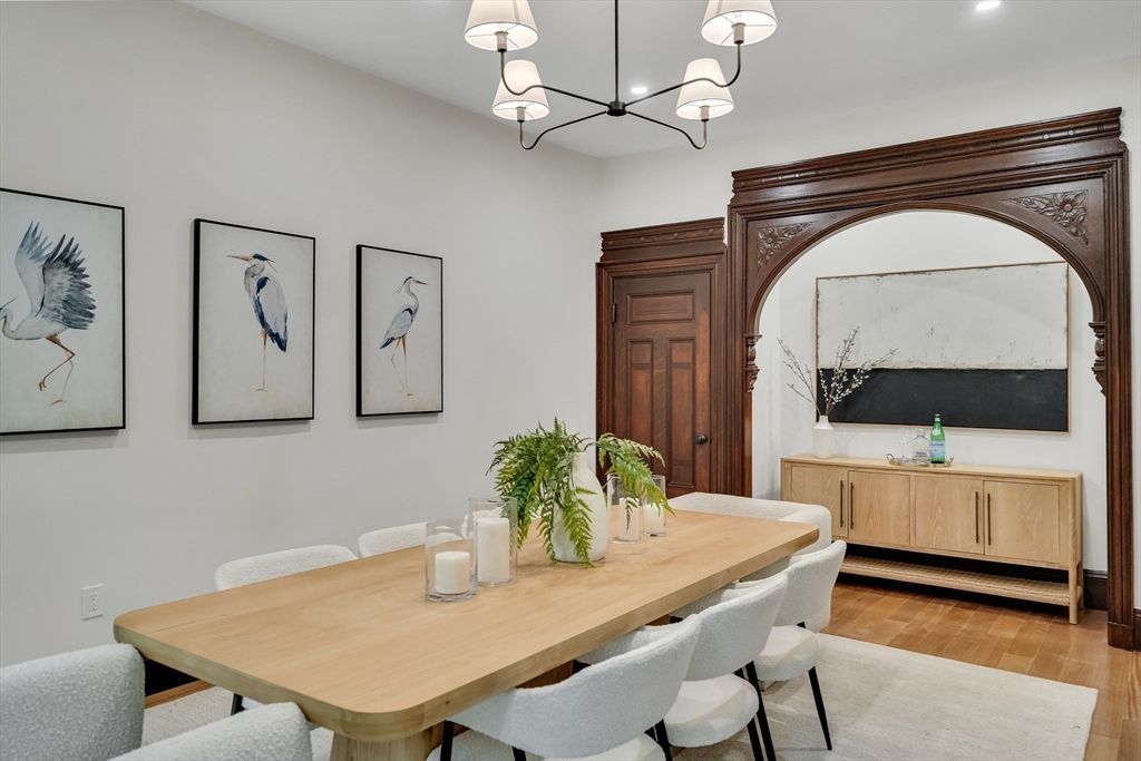 Chandelier, Dining room, Interior, Recessed Lighting, Wood Texture Flooring