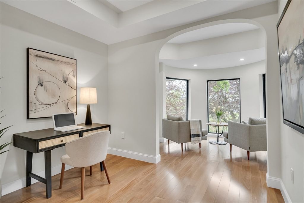 Home Office, Interior, Recessed Lighting, Wood Texture Flooring