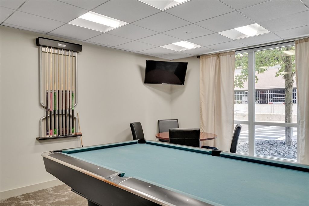 Billiard Table, Game Room, Interior, Recessed Lighting