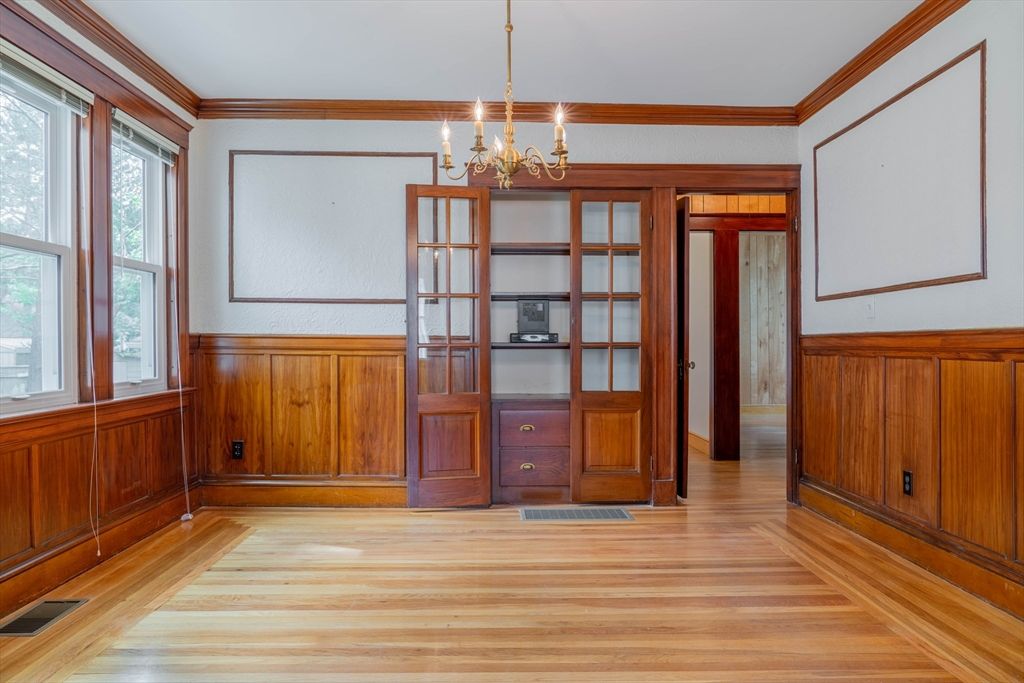 Chandelier, Interior, Wood Texture Flooring