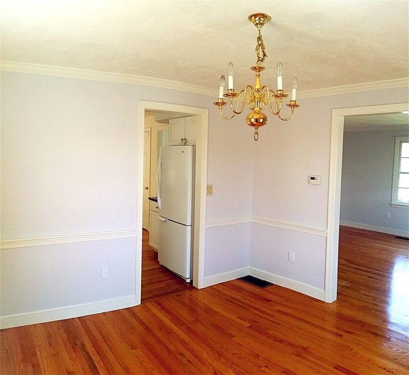 Chandelier, Interior, Wood Texture Flooring