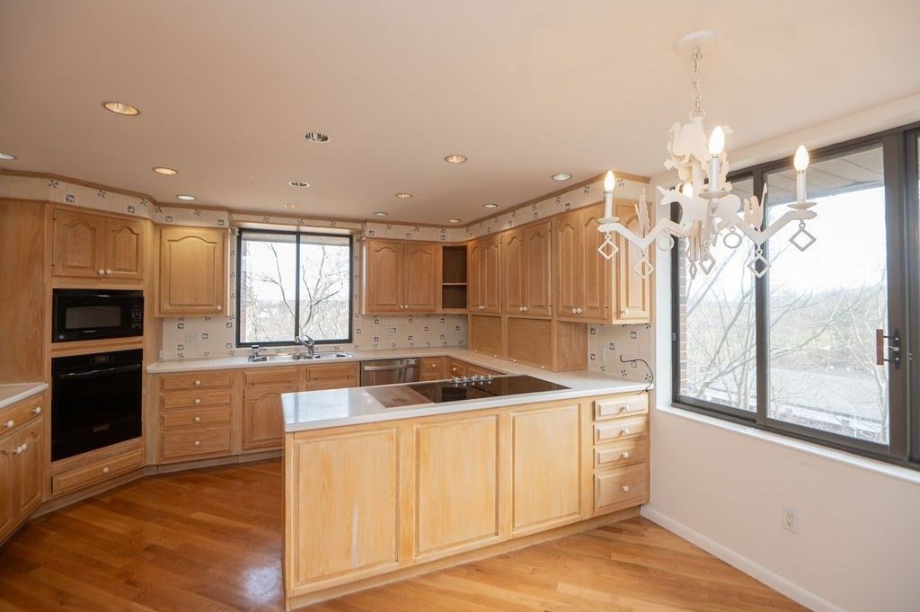 Chandelier, Interior, Kitchen, Recessed Lighting, Wood Texture Flooring