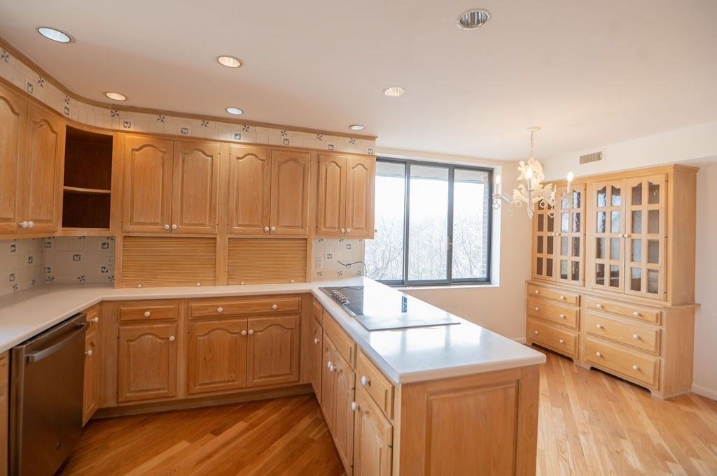 Chandelier, Interior, Kitchen, Recessed Lighting, Wood Texture Flooring