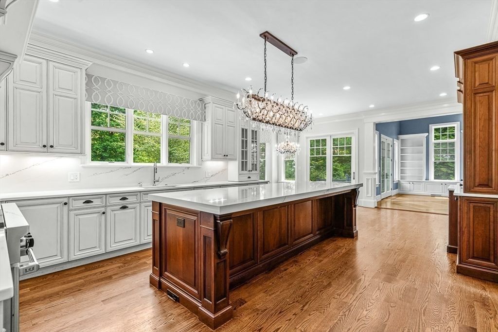 Chandelier, Interior, Kitchen, Recessed Lighting, Wood Texture Flooring