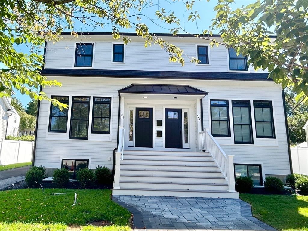 Exterior, Facade, Farmhouse