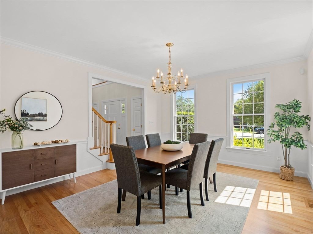 Chandelier, Dining room, Interior, Wood Texture Flooring