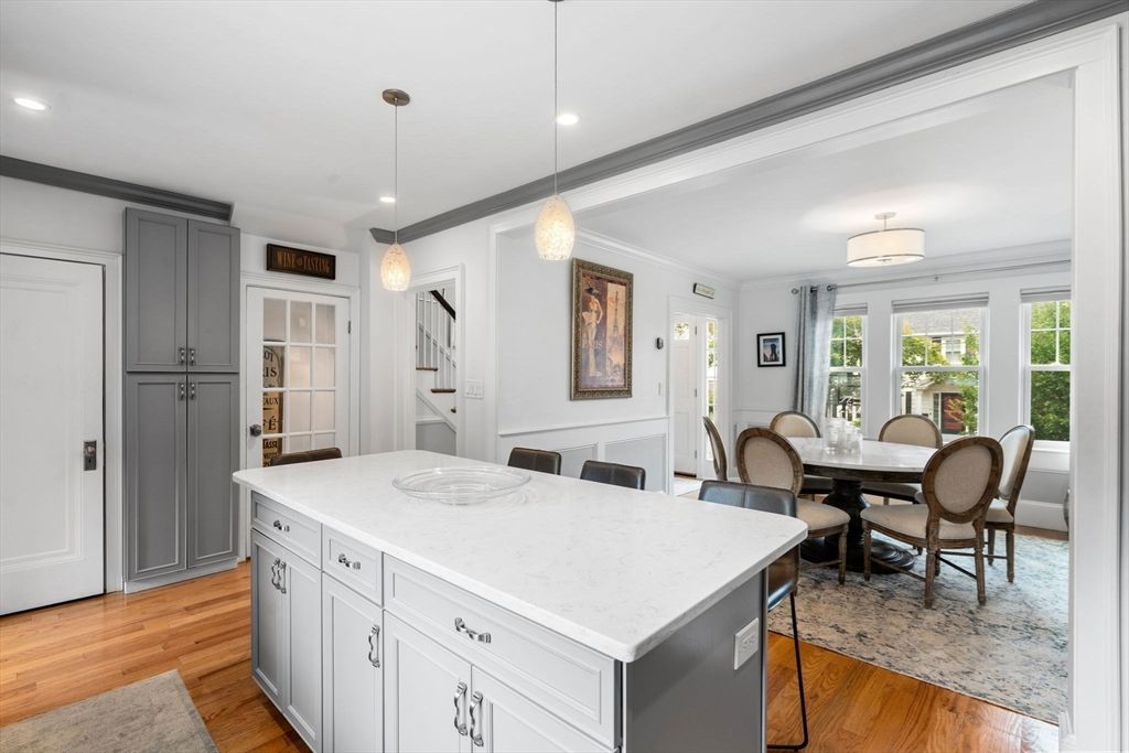 Dining room, Interior, Pendant Lights, Recessed Lighting, Wood Texture Flooring