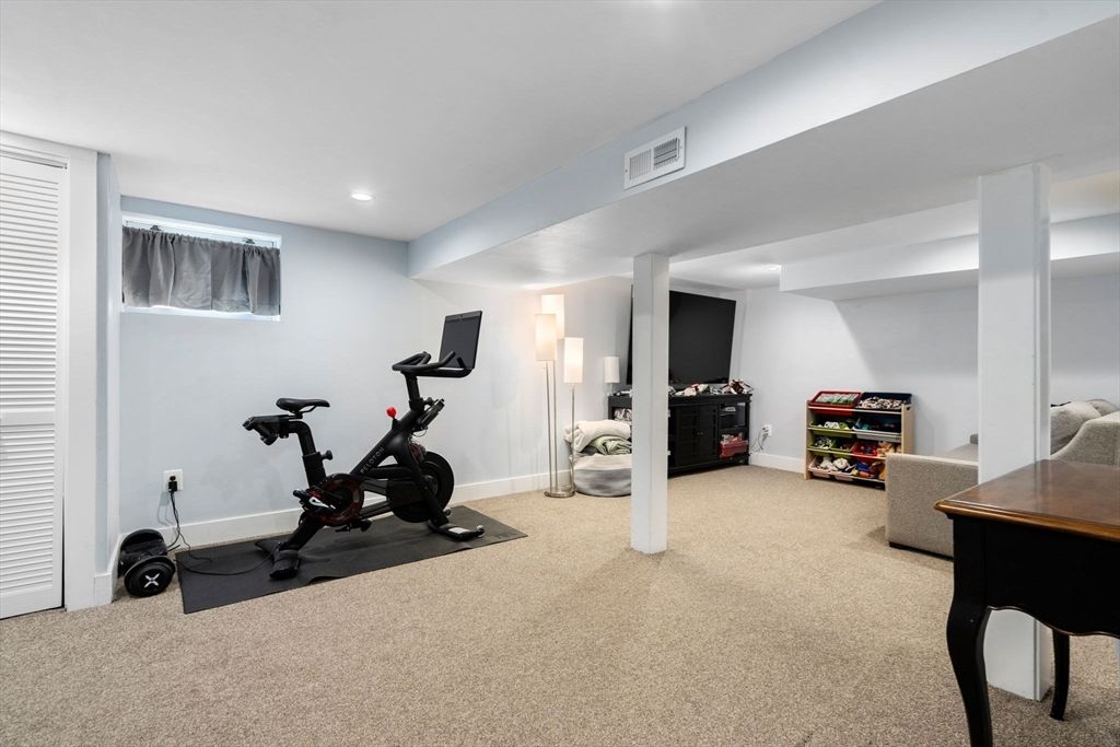 Fitness Equipment, Interior, Recessed Lighting