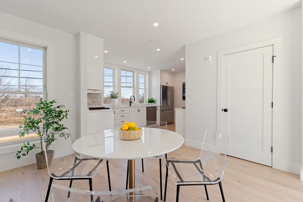 Dining room, Interior, Recessed Lighting, Wood Texture Flooring