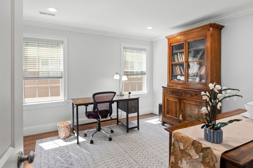 Home Office, Interior, Recessed Lighting, Wood Texture Flooring