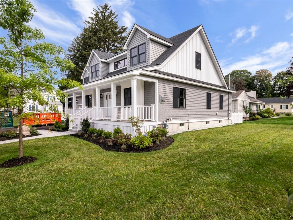 Backyard, Exterior, Facade, Farmhouse