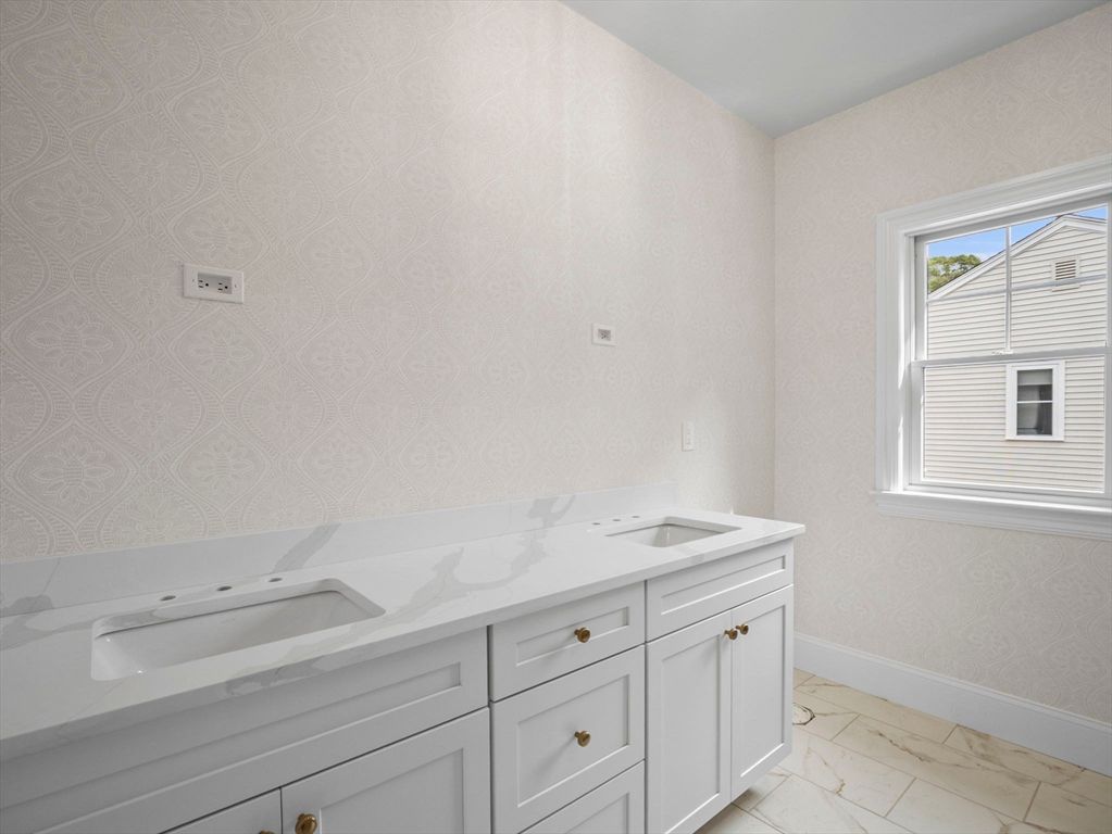 Bathroom, Dual Sink Vanities, Interior, Marble