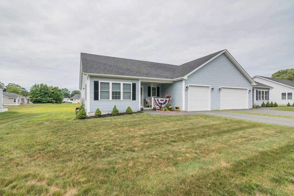 Attached, Backyard, Exterior, Facade, Ranch