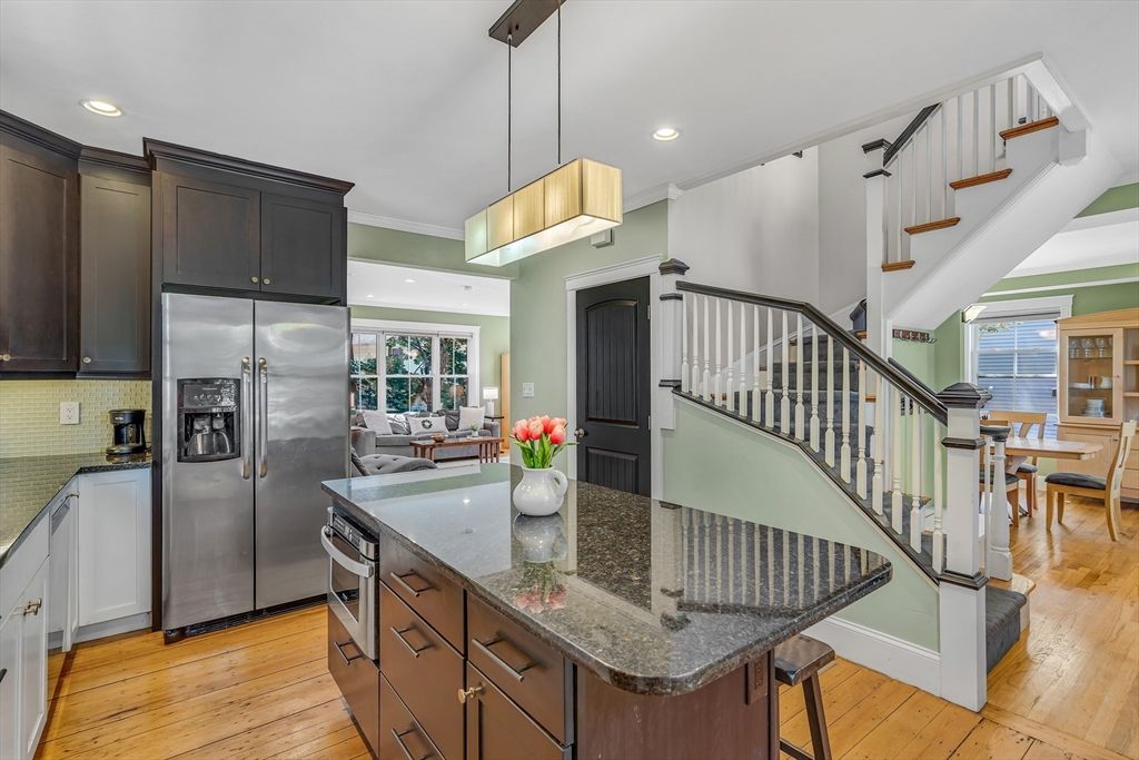 Dining room, Interior, Kitchen, Pendant Lights, Recessed Lighting, Stainless Steel Appliances, Wood Texture Flooring