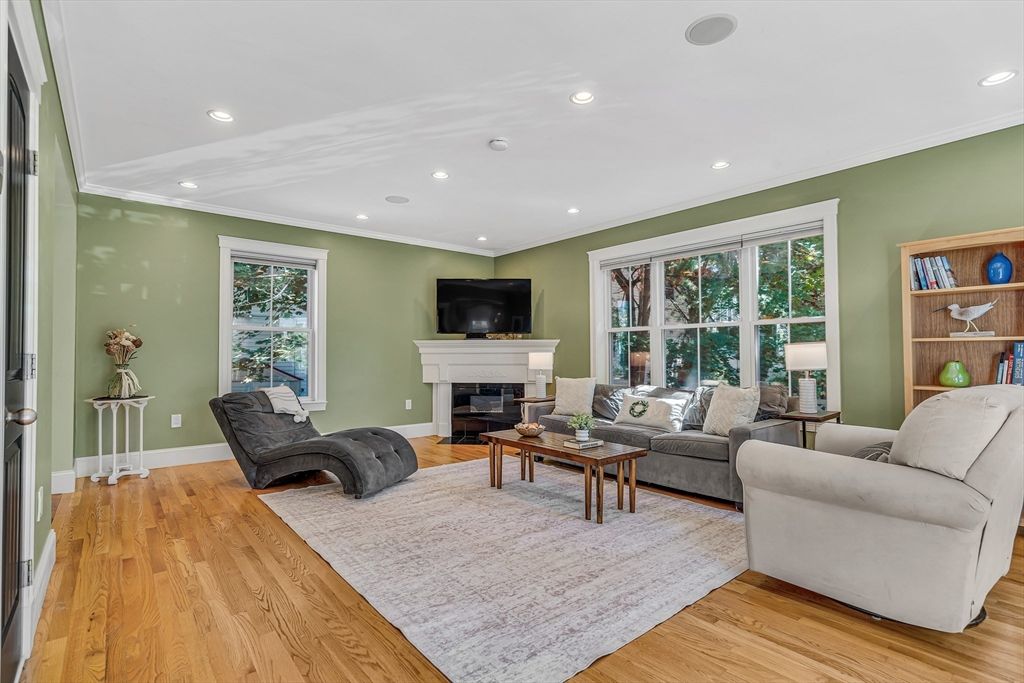 Fireplace, Interior, Living room, Recessed Lighting, Wood Texture Flooring