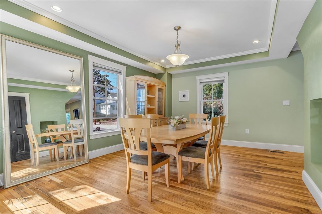 Dining room, Interior, Pendant Lights, Recessed Lighting, Wood Texture Flooring