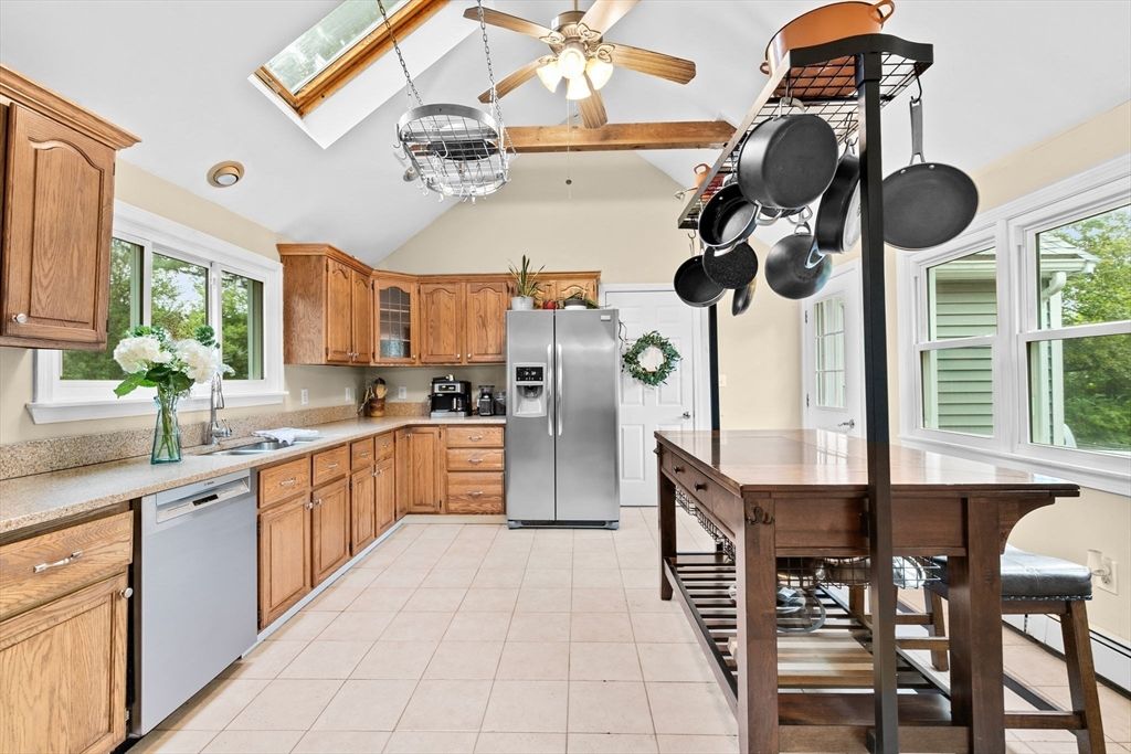 Dining room, Interior, Kitchen, Pendant Lights, Recessed Lighting