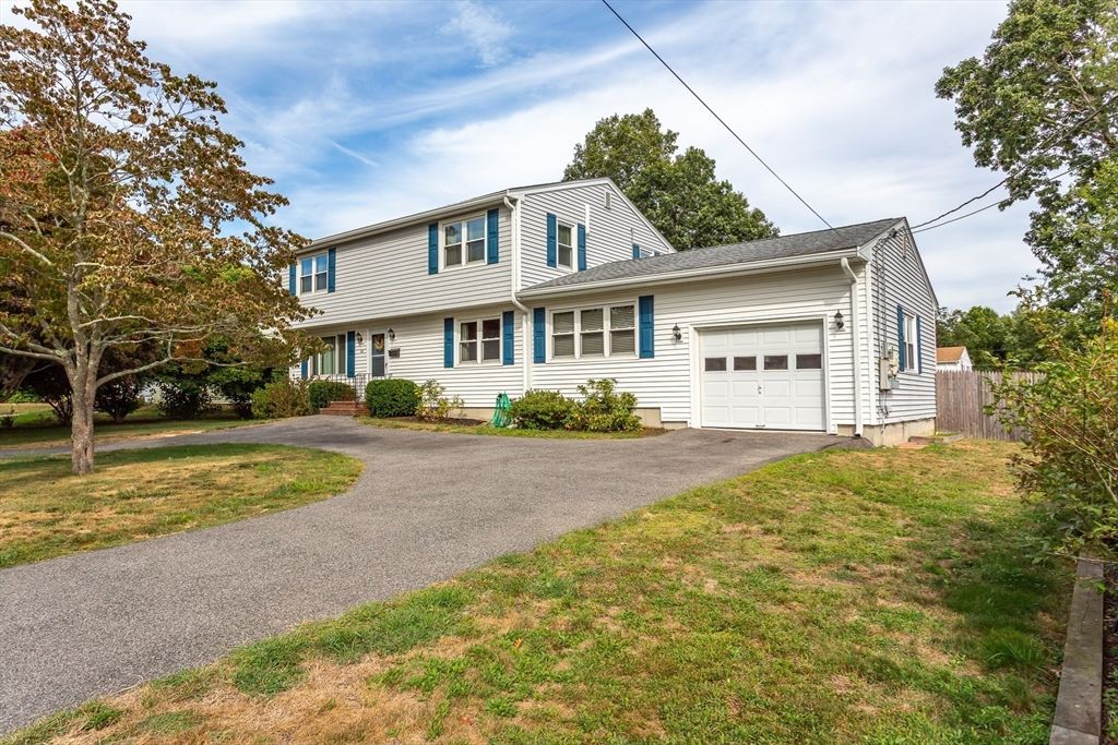 Attached, Backyard, Exterior, Facade, Cape Cod