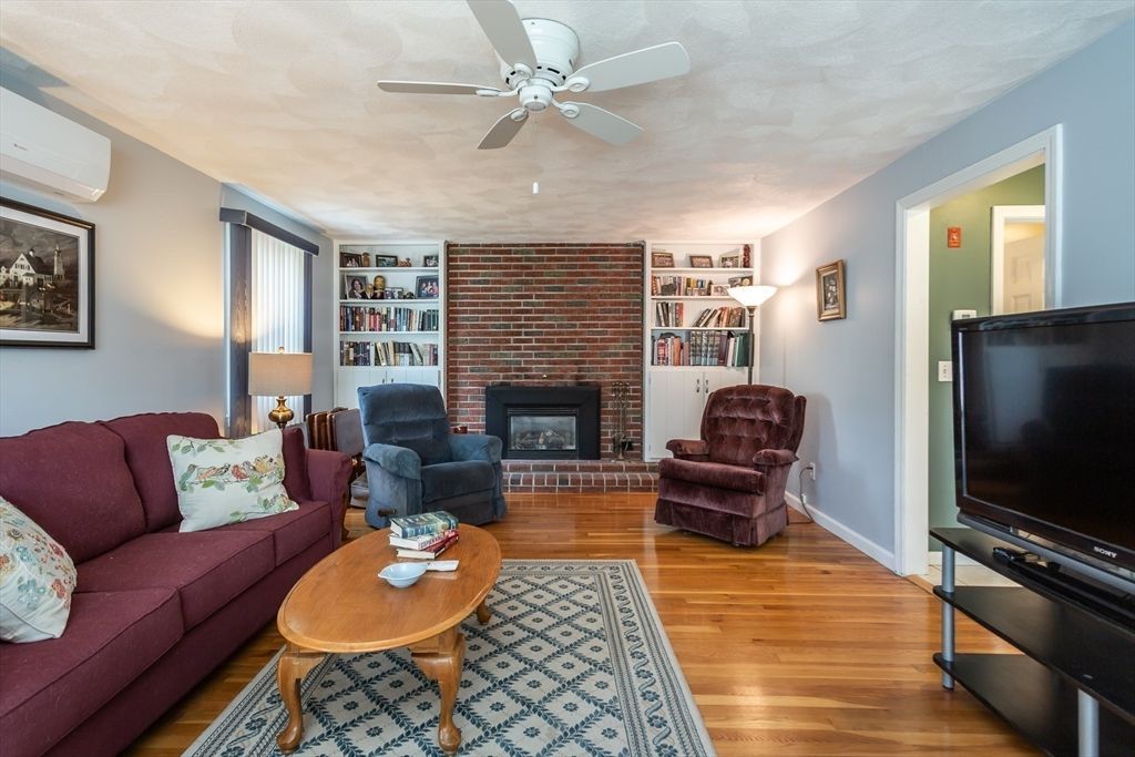 Fireplace, Interior, Living room, Stone Walls, Wood Texture Flooring
