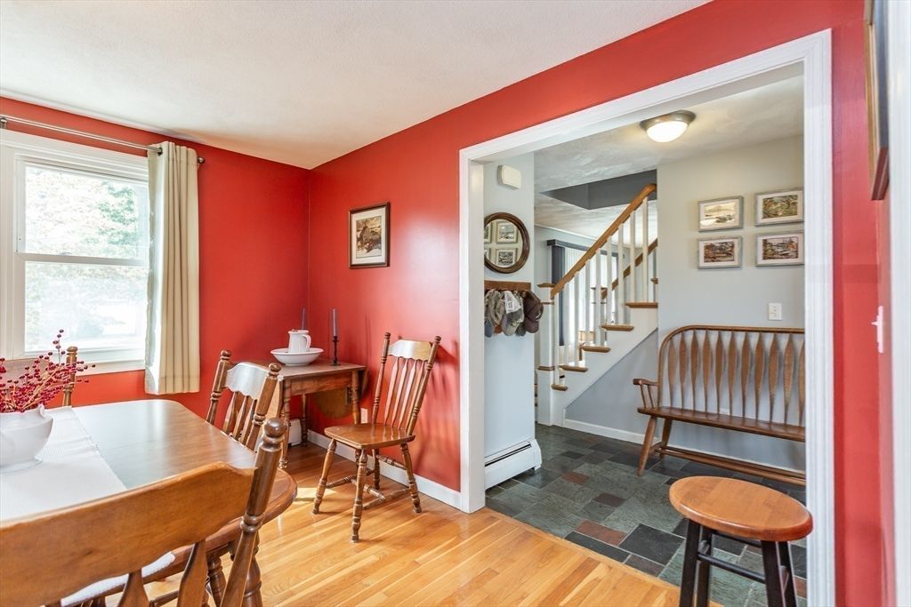 Dining room, Interior, Wood Texture Flooring