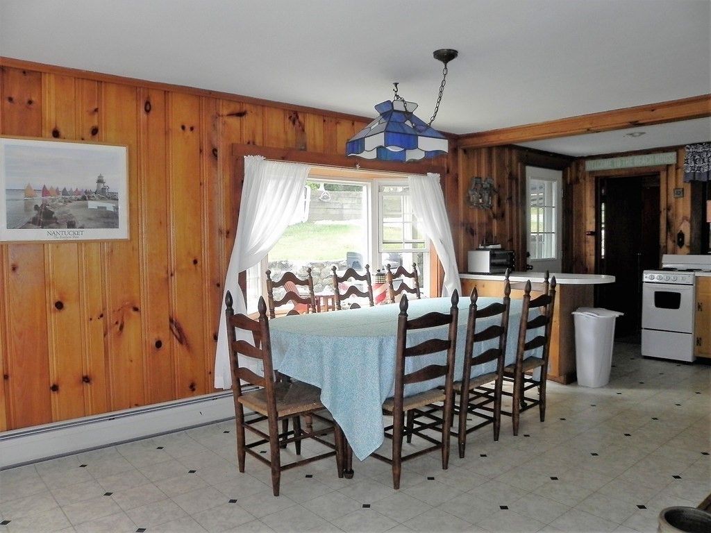 Dining room, Interior, Pendant Lights, Wooden Walls