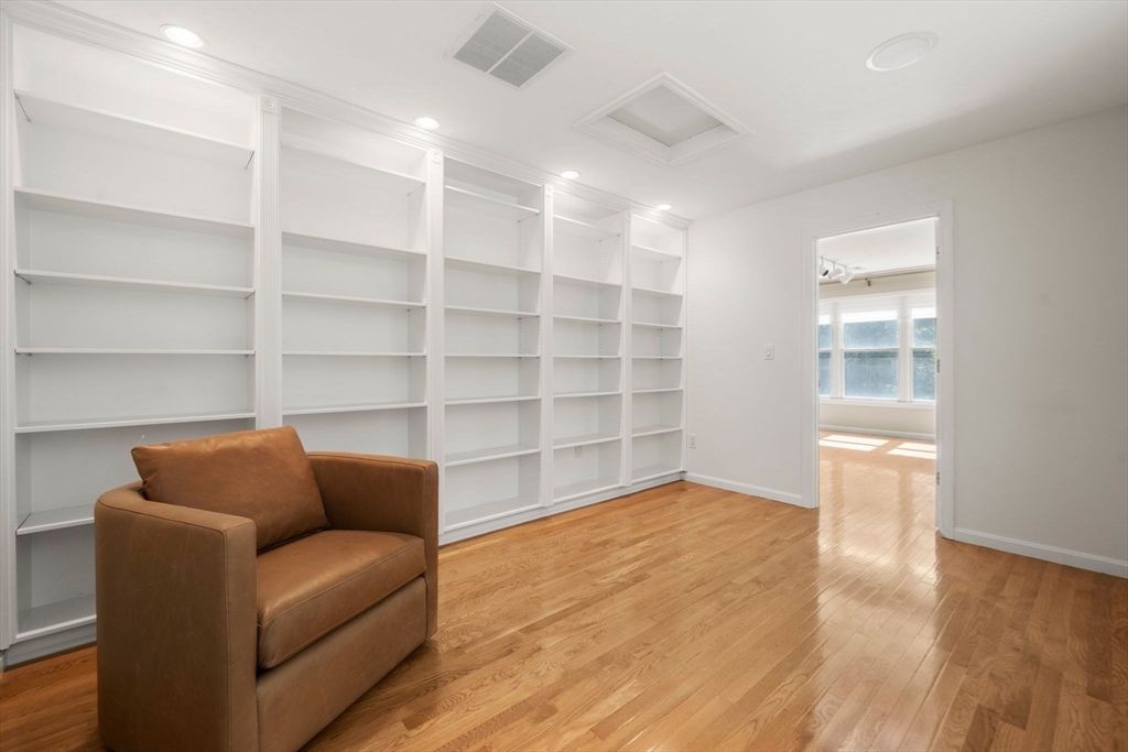 Interior, Recessed Lighting, Walk-in Closets, Wood Texture Flooring