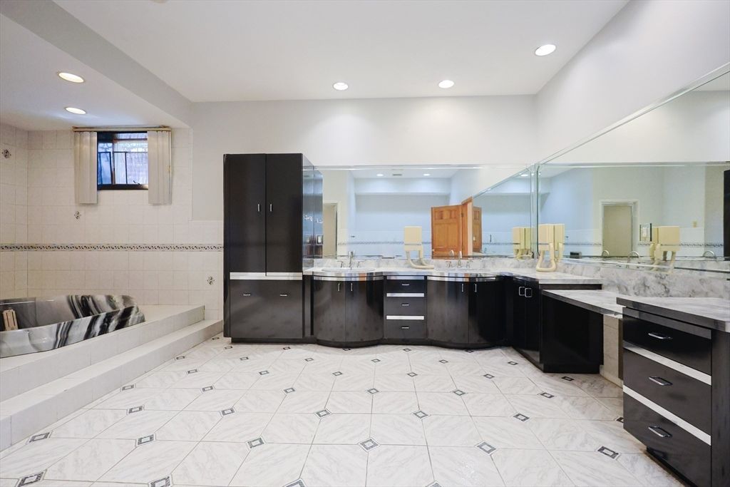 Interior, Marble, Recessed Lighting