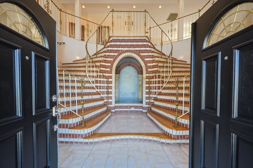 Interior, Recessed Lighting