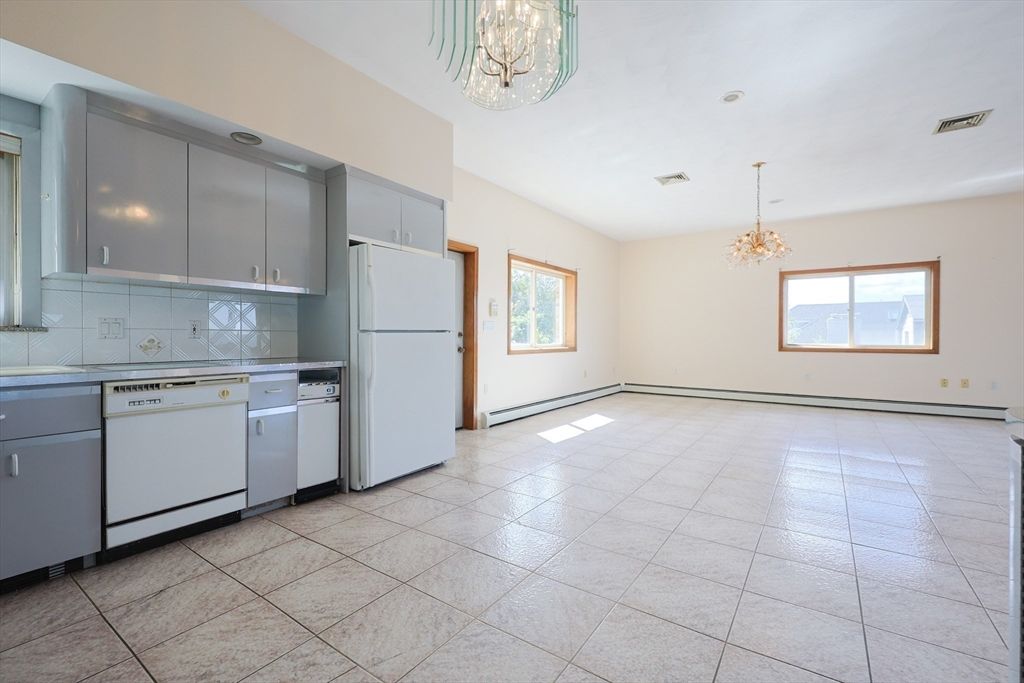 Chandelier, Interior, Kitchen