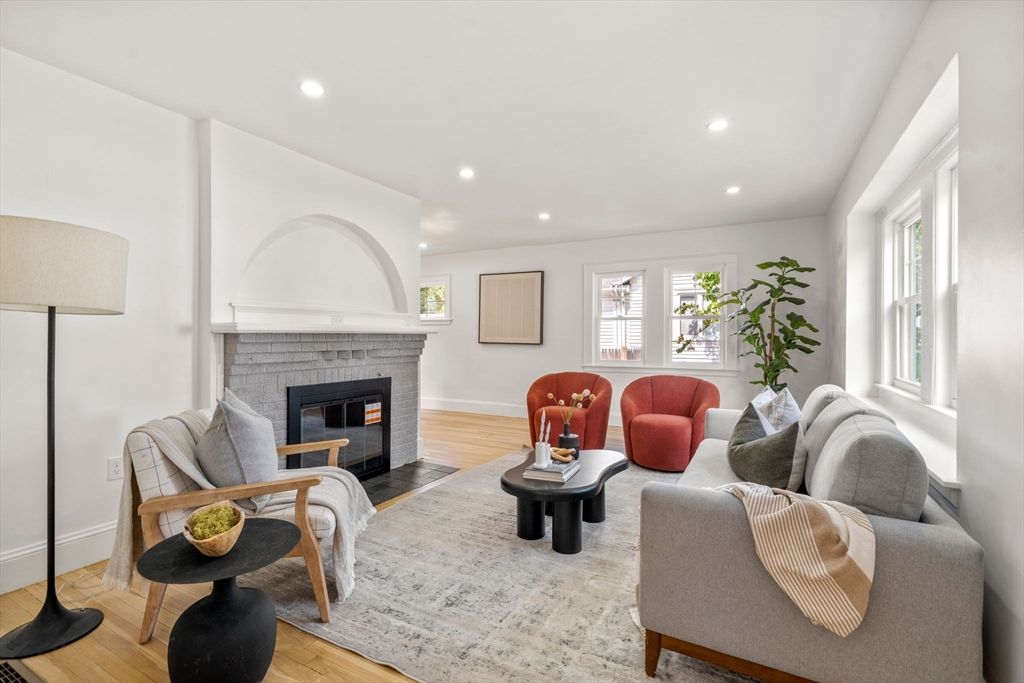 Fireplace, Interior, Living room, Recessed Lighting, Wood Texture Flooring