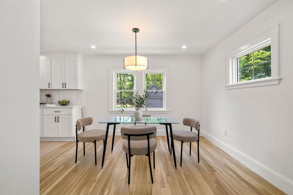 Dining room, Interior, Pendant Lights, Recessed Lighting, Wood Texture Flooring