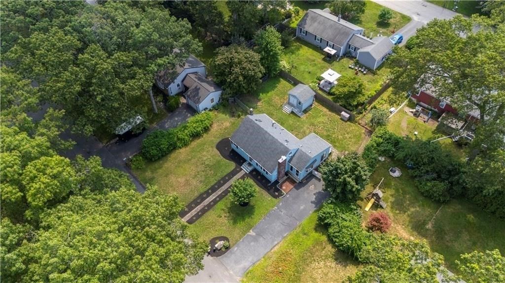 Exterior, Drone