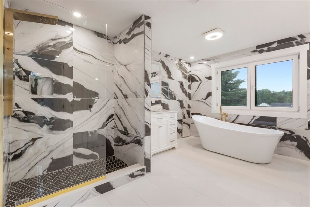 Bathroom, Free Standing Baths, Interior, Marble Walls, Recessed Lighting