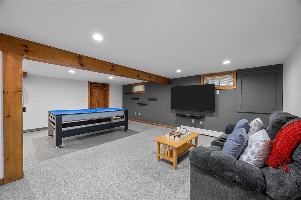 Billiard Table, Game Room, Interior, Living room, Recessed Lighting, Wooden Beams