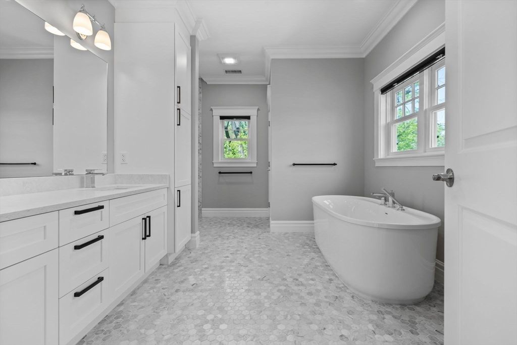 Bathroom, Dual Sink Vanities, Free Standing Baths, Interior, Recessed Lighting
