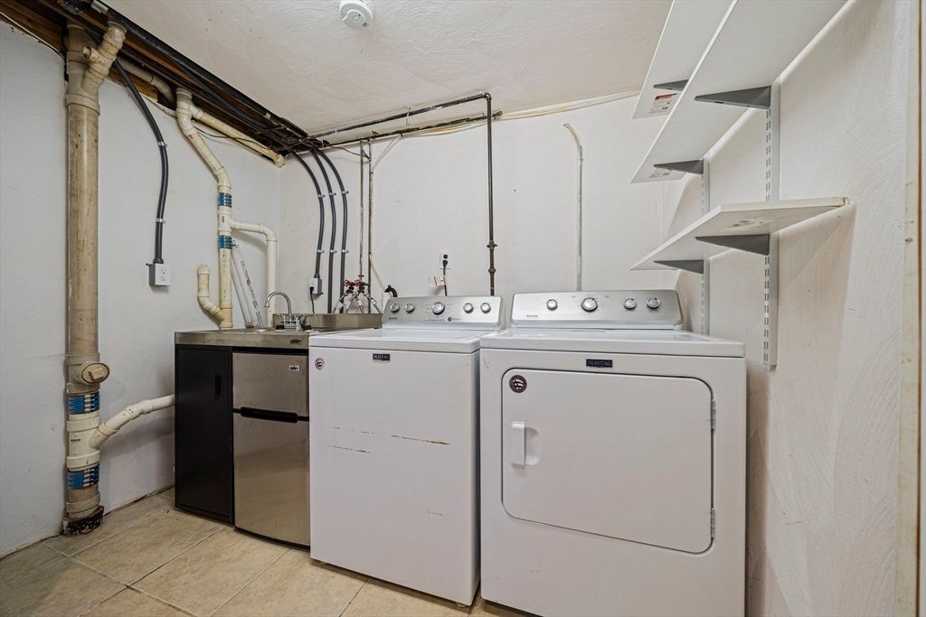 Interior, Washer