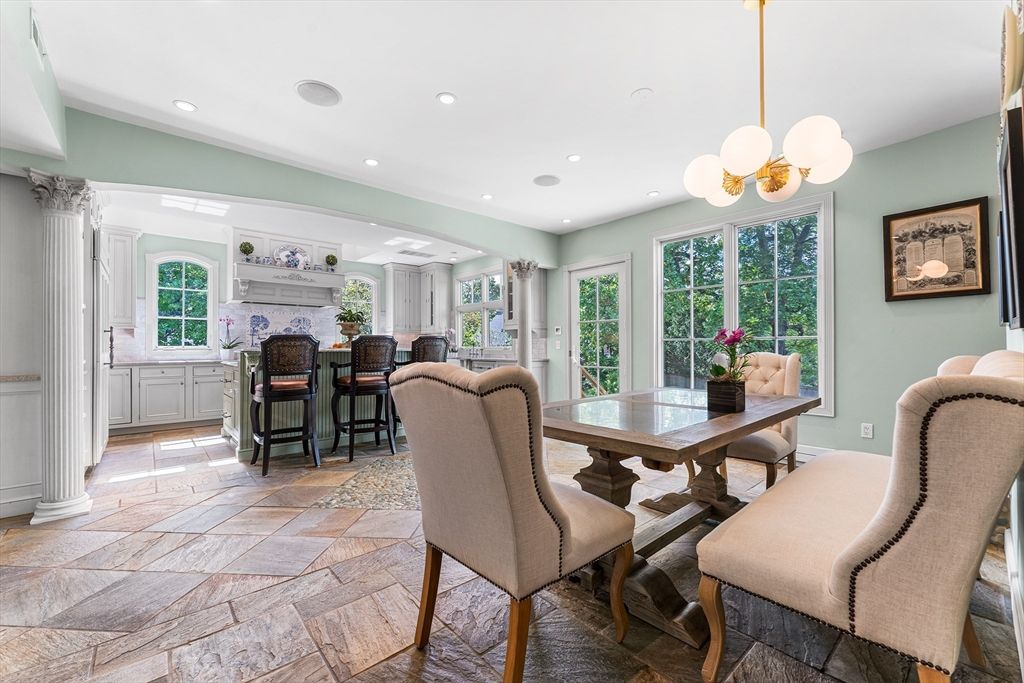Dining room, Interior, Pendant Lights, Recessed Lighting