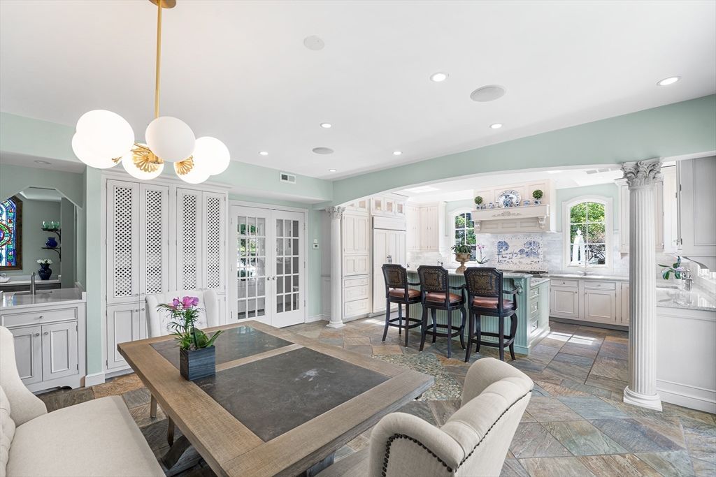 Dining room, Interior, Kitchen, Pendant Lights, Recessed Lighting