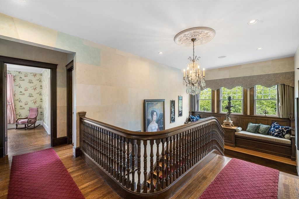 Chandelier, Interior, Recessed Lighting, Wood Texture Flooring