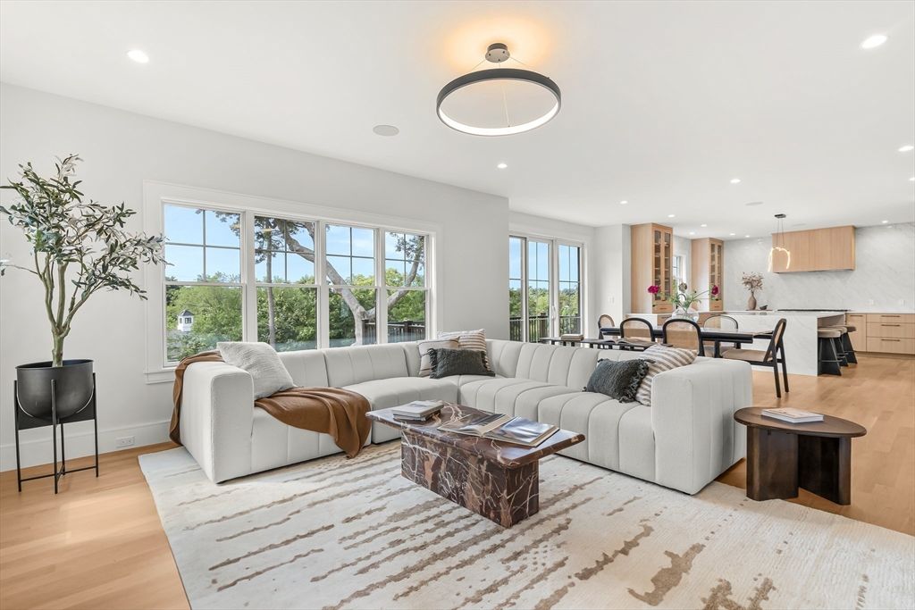 Dining room, Interior, Kitchen, Living room, Pendant Lights, Recessed Lighting, Wood Texture Flooring
