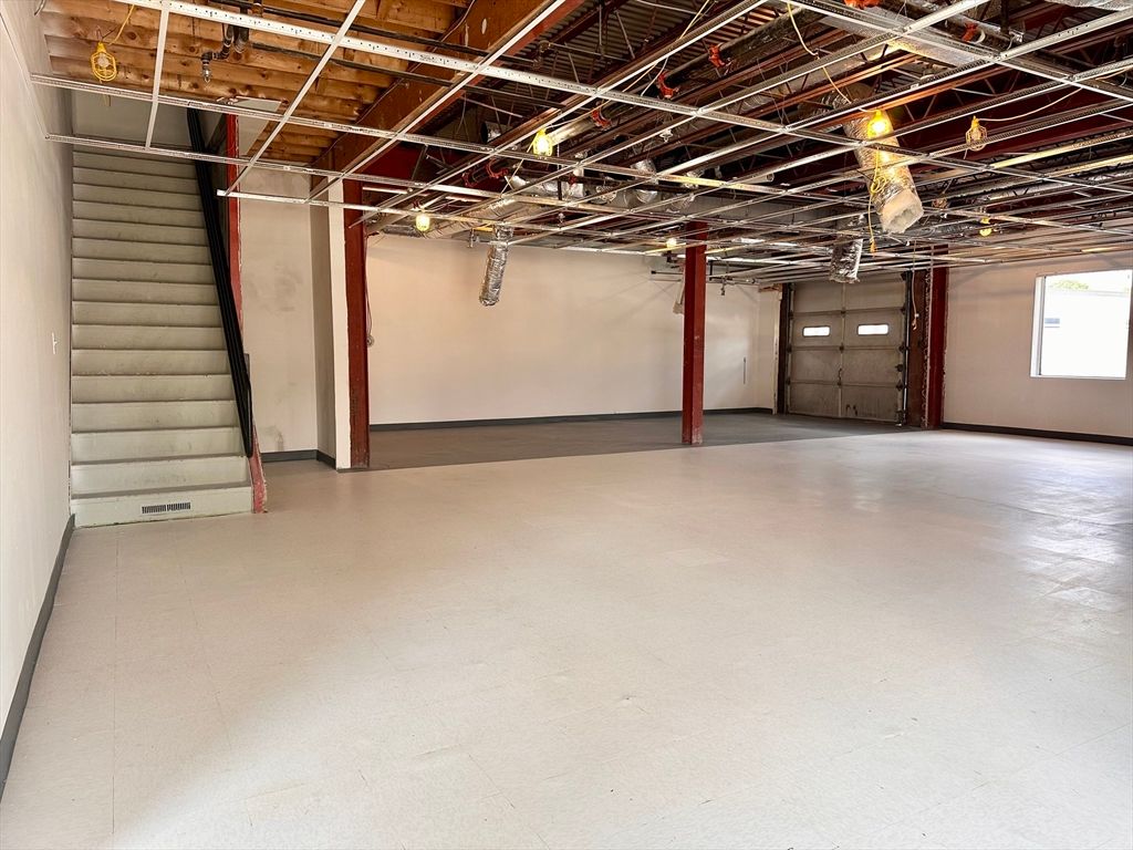 Garage, Interior