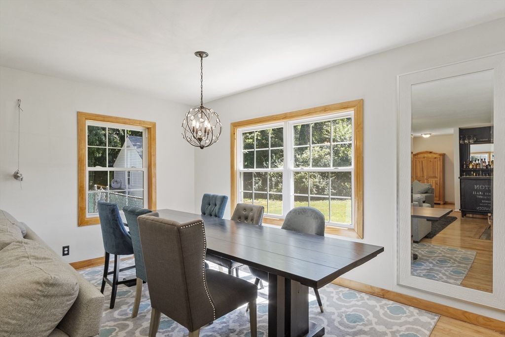Chandelier, Dining room, Interior, Pendant Lights, Wood Texture Flooring
