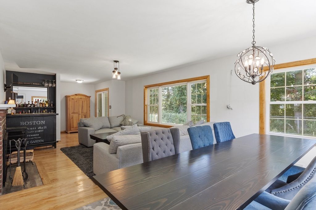 Dining room, Interior, Living room, Pendant Lights, Wood Texture Flooring