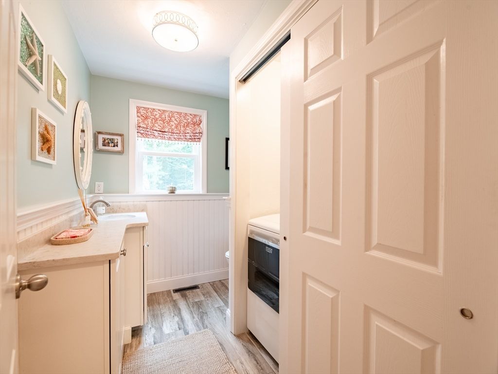 Bathroom, Interior, Wood Texture Flooring