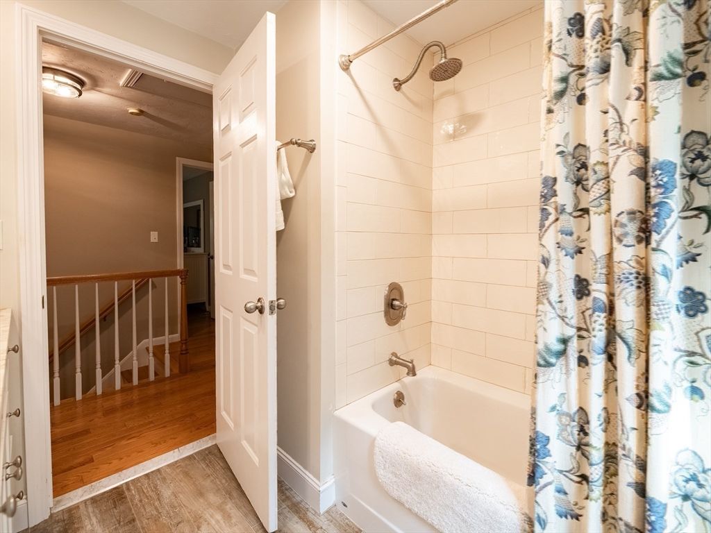 Bathroom, Interior, Wood Texture Flooring