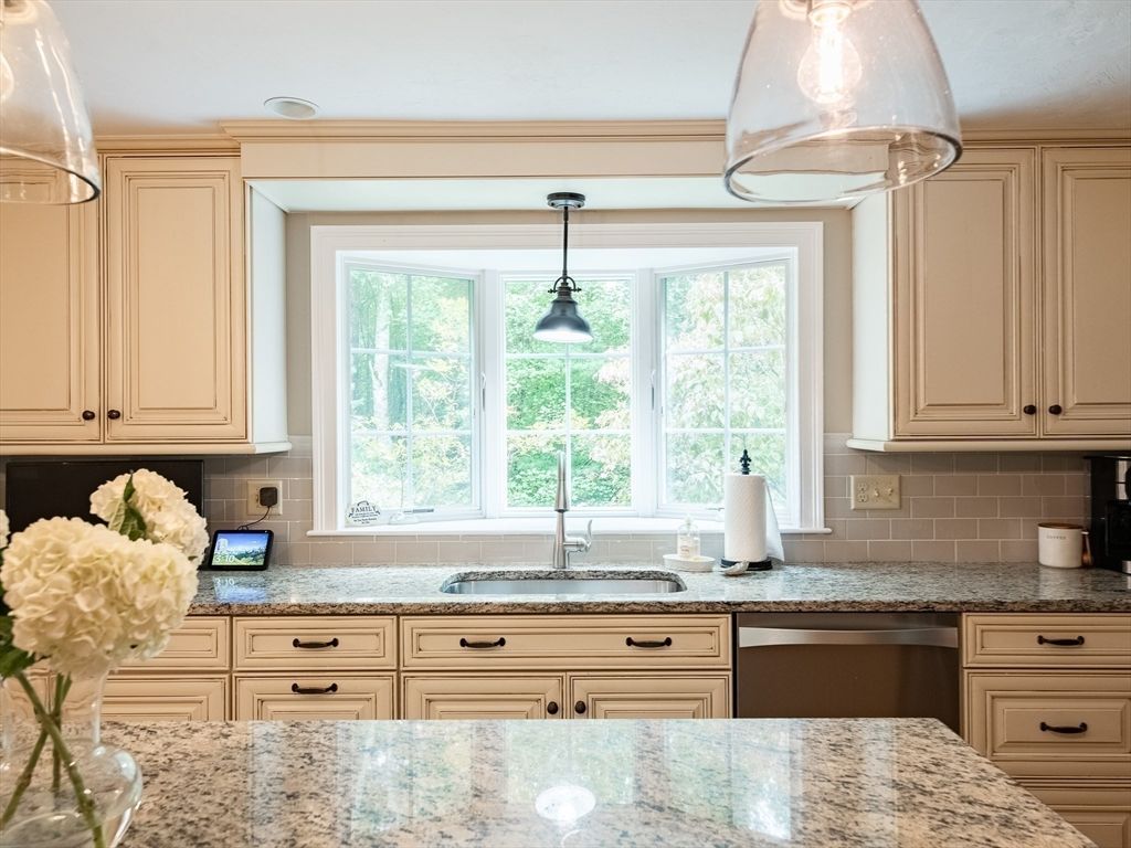 Interior, Kitchen, Pendant Lights