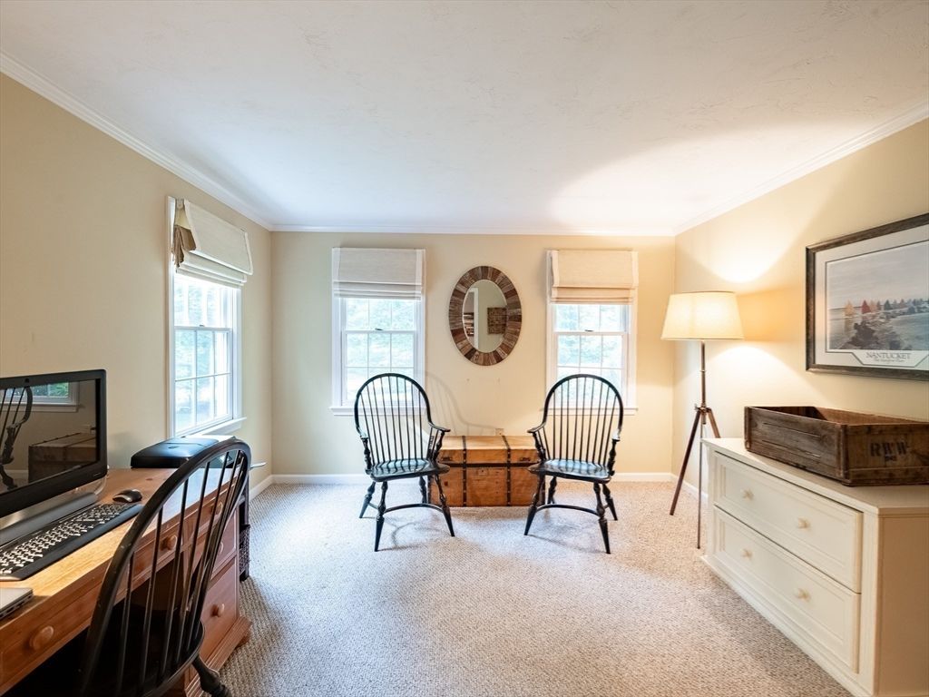 Home Office, Interior