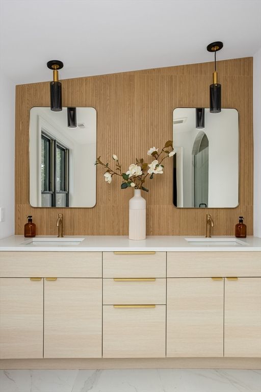 Bathroom, Dual Sink Vanities, Interior, Marble