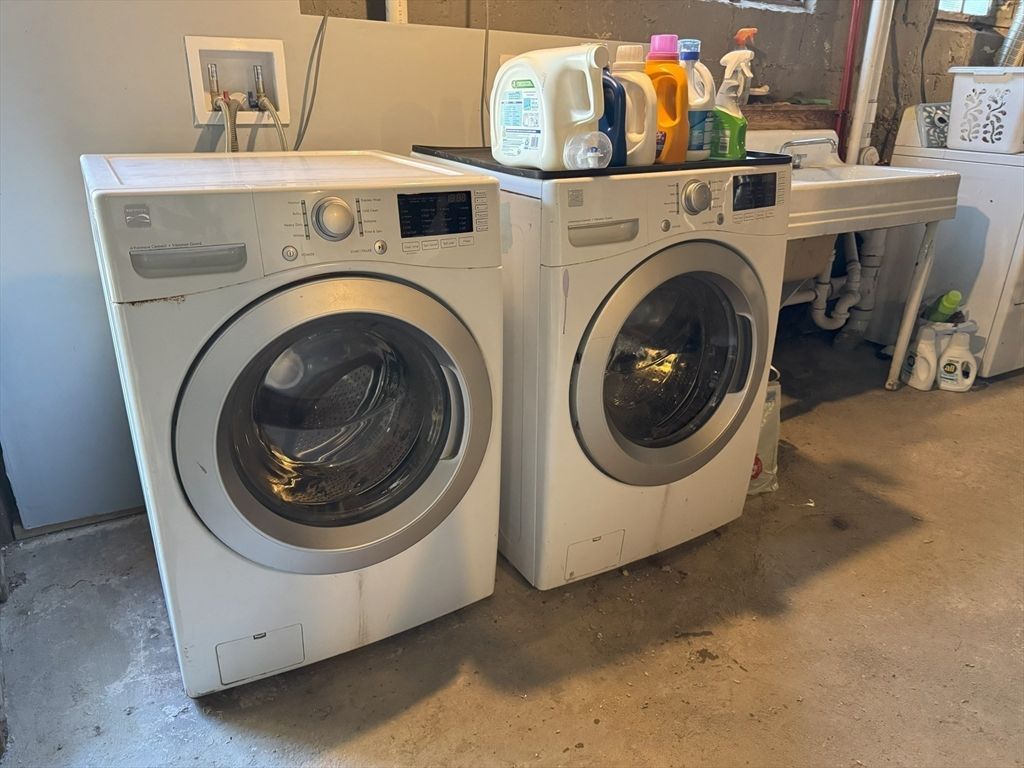 Interior, Utility Closets, Washer