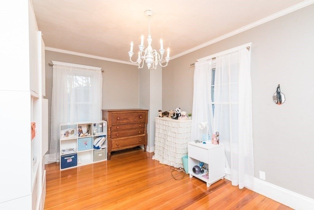Chandelier, Interior, Wood Texture Flooring